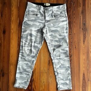 Democracy Gray Camouflage Jeggings
